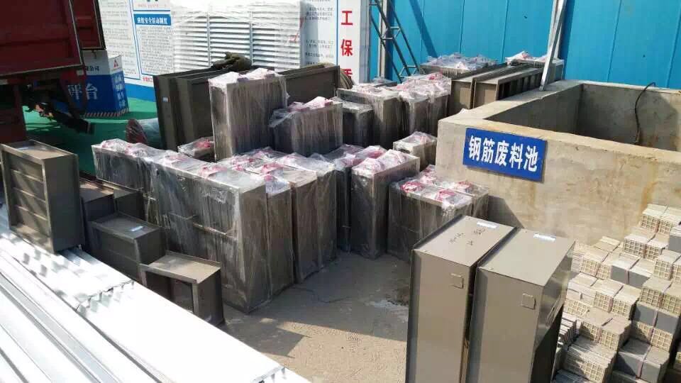 ���/����